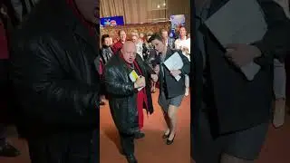 Барецкий танцует с прокуроршей которая шьёт на него дело 🤦‍♀️🫦