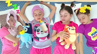 Mimi e Julinha e a Hora da Soneca com os Bebês