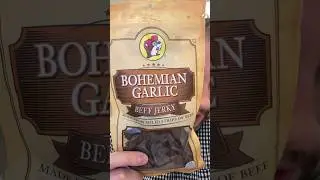 Buc-ee’s Bohemian Garlic Beef Jerky #bucees #snacks #tastetest
