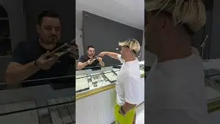 Cat Îmi Dă La Amanet pe Husa de Aur ?