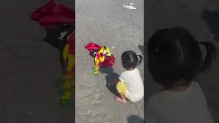 AUDREY DIJAHILIN DI PANTAI 