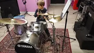 Hevisaurus-Räyh-cover