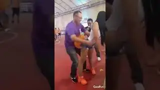 Lagi Viral Cewe cantik Di Pake bahan Latihan 🤔 
