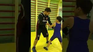 Учимся делать перевод за руку 🤼‍♂️ #grecoromanwrestling #грекоримскаяборьба #дети #shorts #труд