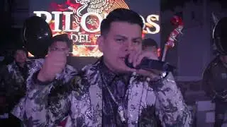 Lujos Y Secretos - Pilotos Del Terre X Las Voces Del Sur (En Vivo)