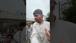 Do they eat picheons in Peshawar? Not sure, but at the bird market you can buy them along with every