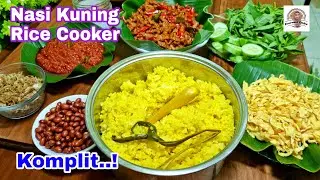 Nasi Kuning Rice Cooker, Plus Orek Tempe, Dadar Rawis, Sambel Terasi, Kacang, dan Teri.