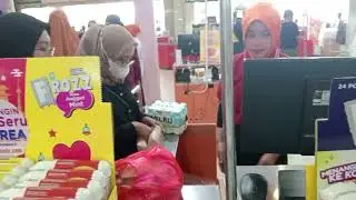 SUASANA DI BRAVO BELANJA KEBUTUHAN ANAK.