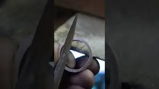 Кольцо Люцифера с важной надписью внутри 