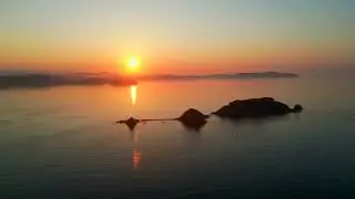 острова Унковского и морские котики на рассвете