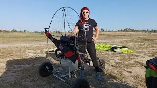 Despegue en paramotor en el Festival Europeo de Globos 2023 🎈🪂❤️ #paramotorgirls