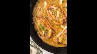Pan Seared Pork Chops With Gravy