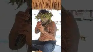 Nose flute demonstration by Tavita in Le Tahaa resort