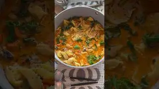 My family goes crazy over this One Pot Veggie Tortellini Soup 