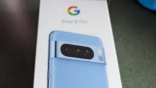 Pixel 8 Pro unboxing