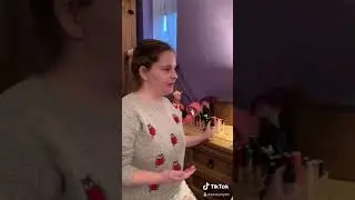 How does a blind girl apply her own make up? #shorts