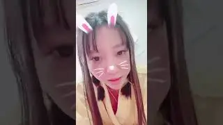 Jena Dammaya cosplay pakai efek kucing 