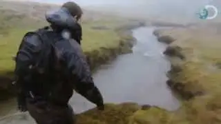 Man vs. Wild - Bear Bath