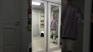 Шкаф встроенный из массива ольхи