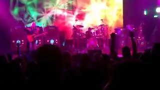 Alex LIfeson crying during Vital Signs