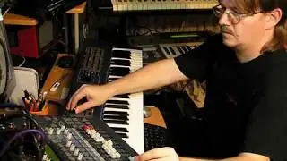 Loomeer - Midnight Ambient Performance 1 (2009)