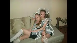 Школьницы в чулках