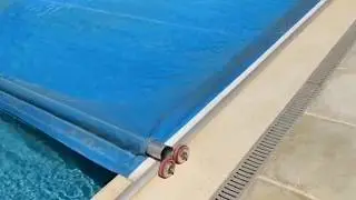 Cubierta de lona de PVC motorizada para piscina Equidesa