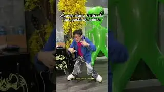 TIPOS DE PESSOAS NA ESCOLA - OTAKU 😹 KKKKK