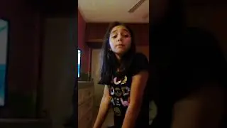 Mi de nuevo primer video...... Mariana y sus amigas 😉