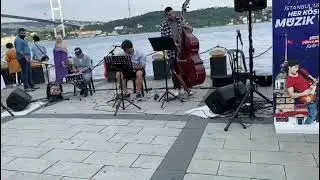 Rhythmic intro for “Spice Road “ at the Bosphorus