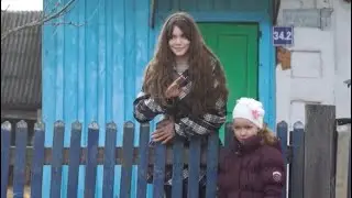 In an abandoned Russian village we found a single father and his daughters.They lived on $92a month.