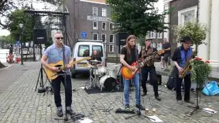 The Dead Flowers at the Korenbeurs Schiedam