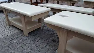 Açık renk ahşap masaj masasi