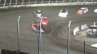 Huset's Speedway Late Model Ben Nothdurft Memorial 10 to go Glenz throws everything at Pospisil