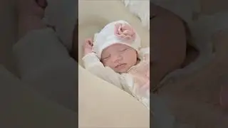 Baby Laken's own digital photo album 💖 Got her a phone to store all her adorable moments! 🎞️