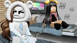 Riusciamo a sopravvivere 21 giorni incatenati su Roblox?