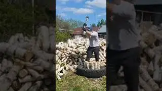 колка дров колуном в колесе!!