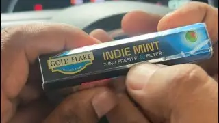 Smoking Gold flakes indie mint #indian #cigarette #experience