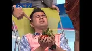 Raffi Ahmad Berani Pegang Rambutan - dahSyat 28 Juni 2014