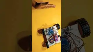 Arduino Projects for Beginners #shortvideo #arduino #robot #smartgadgets #diyprojects #electronic