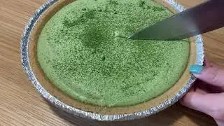 Natural ASMR | Slicing a Matcha Cheesecake