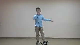 "Маленький солдатик" исполняет Тарлыков Владислав, 8 лет. ЦВР с.Богатое Самарская область