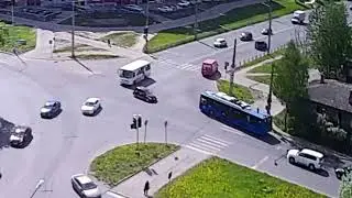 Не глядя