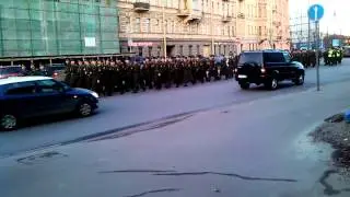 Солдаты идут