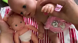 Как беби бон Эмили успокаивает Катю на  сонном часе в детском саду Она описалась