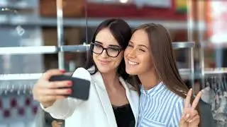 Mondelez: Crackers and the Charcuterie Life: VMLY&R Commerce