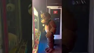 Freddy Fazbear meets Freddy Krueger (ft. 
