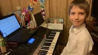 Vasya. Этюд для глаз №2 (пространства), 6-я и 5-я презентации. На синтезаторе не хватает 1 клавиши)