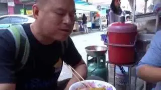 บะหมี่แห้งไก่ chicken noodle