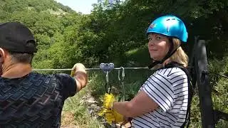 Зиплайн экстрим страшно прыгать вниз)